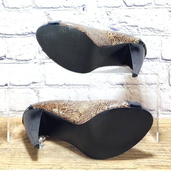 QUPID - Cone heel, approx. 4” heel, animal print, size 6.5 - Picture 6 of 6